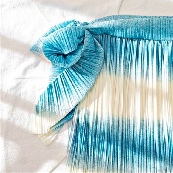 Two Tone Knot Waist Beach Skirt Swim Cover-up - Picture 3 of 3